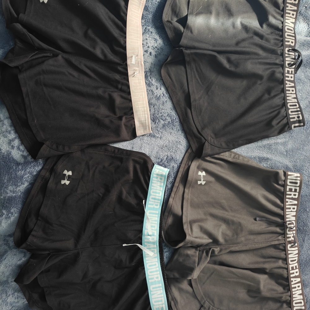 Under Armour Womens's Shorts Set Of 4